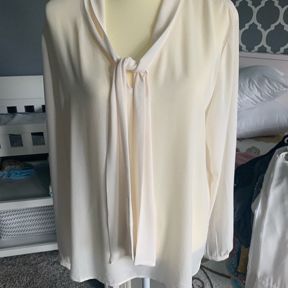 Women’s Loft Blouse